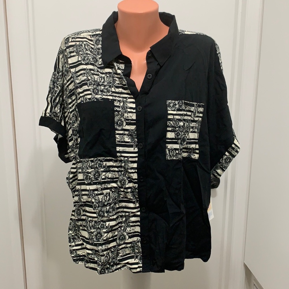 LuLaRoe Black and White Button-Up Mixed Print Blouse